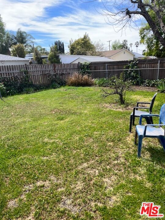 15914 Vose Street photo 3