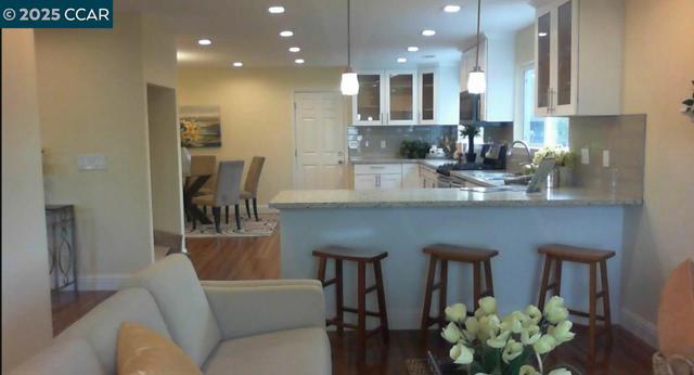 1818 Concord Ct, Concord CA: https://media.crmls.org/mediaz/b74d2246-0155-454c-aeb1-66e11c56b540.jpg