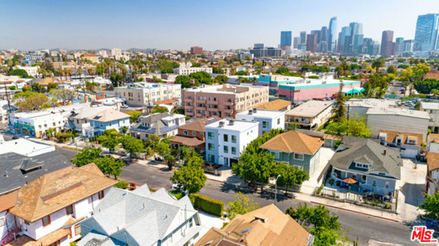 1330 Arapahoe Street, Los Angeles CA: https://media.crmls.org/mediaz/b74da35a-3bb0-4ec4-9a13-720a7807e7bd.jpg