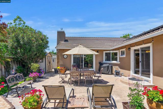3509 Gulfstream Street, Pleasanton CA: https://media.crmls.org/mediaz/b74e0b09-3e88-438d-bd31-8273d9e2bffd.jpg