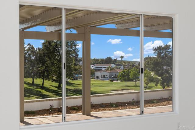 4905 Alicante Way, Oceanside CA: https://media.crmls.org/mediaz/b74eba75-8e44-4ae7-90e8-fd2f243a8dd2.jpg