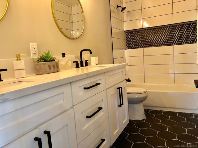 5358 conrad ave, San Diego CA: https://media.crmls.org/mediaz/b74f3ea4-844c-4cd3-aff8-8e15e173b9d6.jpg