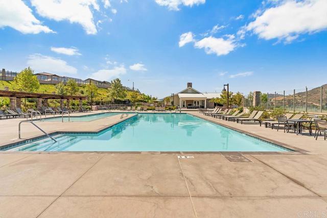 35805 E Shetland Hls, Fallbrook CA: https://media.crmls.org/mediaz/b74f5b11-4639-464a-a9bf-b724a6c65581.jpg