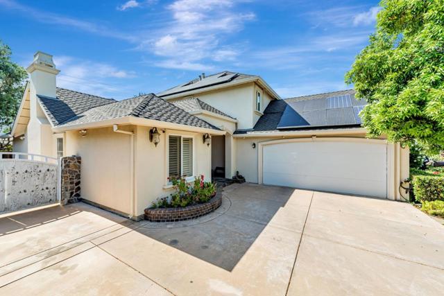 1905 White Oaks Road, Campbell CA: https://media.crmls.org/mediaz/b74fa522-2311-4733-ac03-1ac933312483.jpg