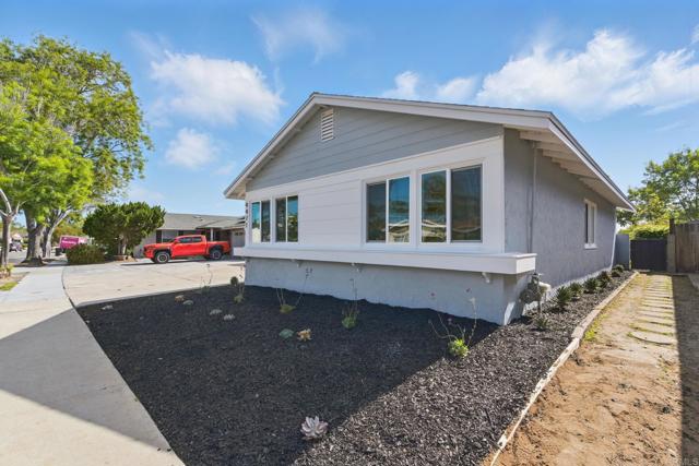 4471 Moraga Avenue, San Diego CA: https://media.crmls.org/mediaz/b75038b3-e198-4e47-82c8-f3d6c463df95.jpg