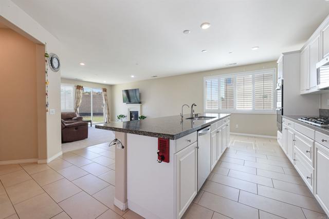 Detail Gallery Image 6 of 27 For 37520 River Oats Ln, Murrieta,  CA 92563 - 3 Beds | 2 Baths