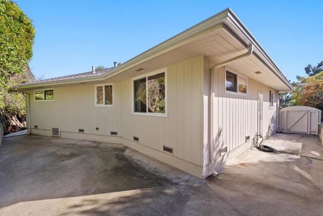 5365 Maretta Drive, Soquel CA: https://media.crmls.org/mediaz/b751397e-16fa-478a-8e12-71d363fd37a3.jpg