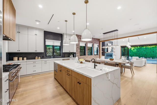 5 Bed Home for Sale in Sherman Oaks, California