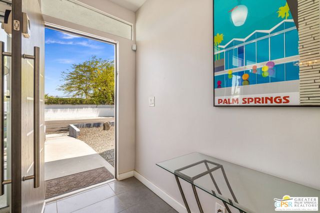 3351 E Paseo Barbara, Palm Springs CA: https://media.crmls.org/mediaz/b7520cb1-ce7e-48d8-9b96-57c936e8cb6d.jpg