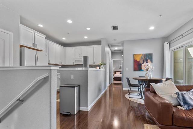 3301 N Park Drive, Sacramento CA: https://media.crmls.org/mediaz/b75251f7-4774-4fda-ae24-5c981a103e59.jpg