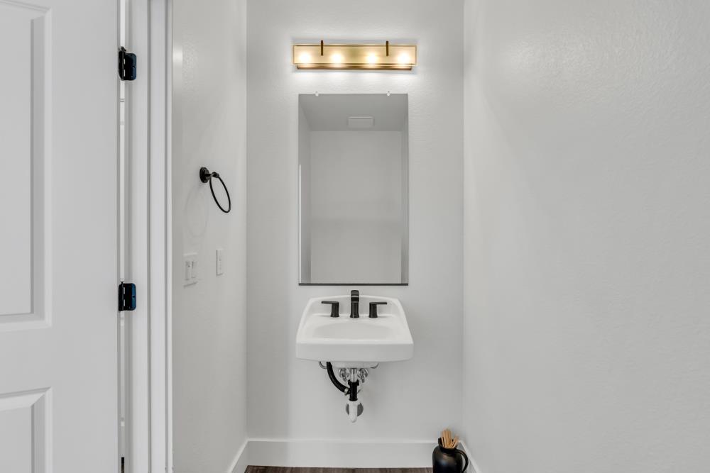https://media.crmls.org/mediaz/b75259ca-0b9f-4c38-82a9-764aea582a04.jpg?preset=X-Large