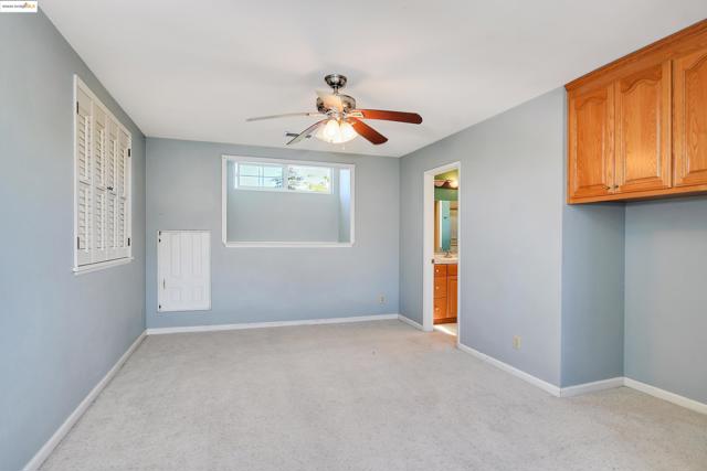 951 Lexington Pl, San Ramon CA: https://media.crmls.org/mediaz/b7529f9b-a66f-4209-b334-6b8d4d03a227.jpg