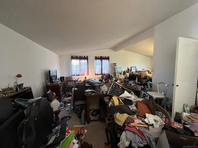 5284 Winthrop St, San Diego CA: https://media.crmls.org/mediaz/b75370f3-bd99-4e6e-b05a-5027d1bf049c.jpg