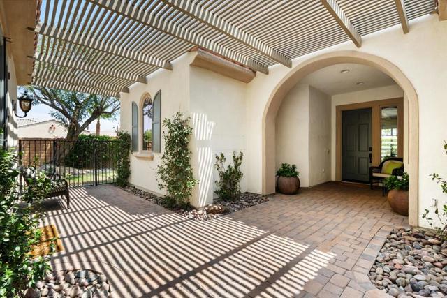 40426 Calle Estela, Indio CA: https://media.crmls.org/mediaz/b7540791-4a44-4ac4-a83a-4fa6a192e595.jpg