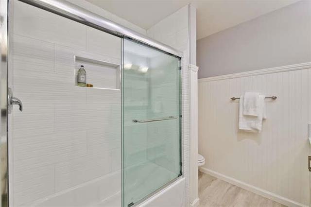 Image 20 of 28 For 597 Valley Forge Way 4