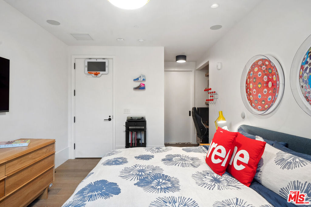 MLS #26905773 image #33