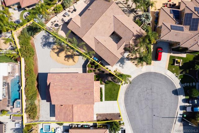 35056 Knollview Ct, Winchester CA: https://media.crmls.org/mediaz/b758fb13-7d0c-4f6a-967c-e64e90b4905d.jpg