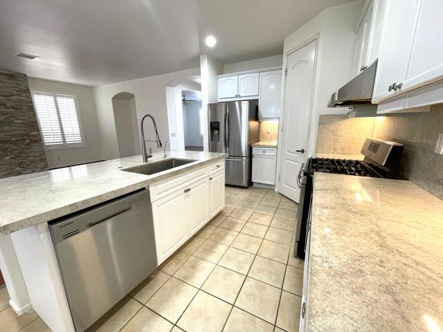 81449 Avenida Romero, Indio CA: https://media.crmls.org/mediaz/b75a08c1-3434-4e3a-a236-1227ea76bfdb.jpg