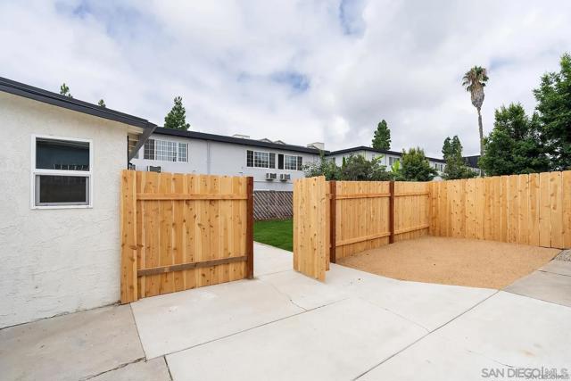 5270 Trojan Ave, San Diego CA: https://media.crmls.org/mediaz/b75a0d3c-ca12-4d06-8b47-2d1f1dc71aef.jpg