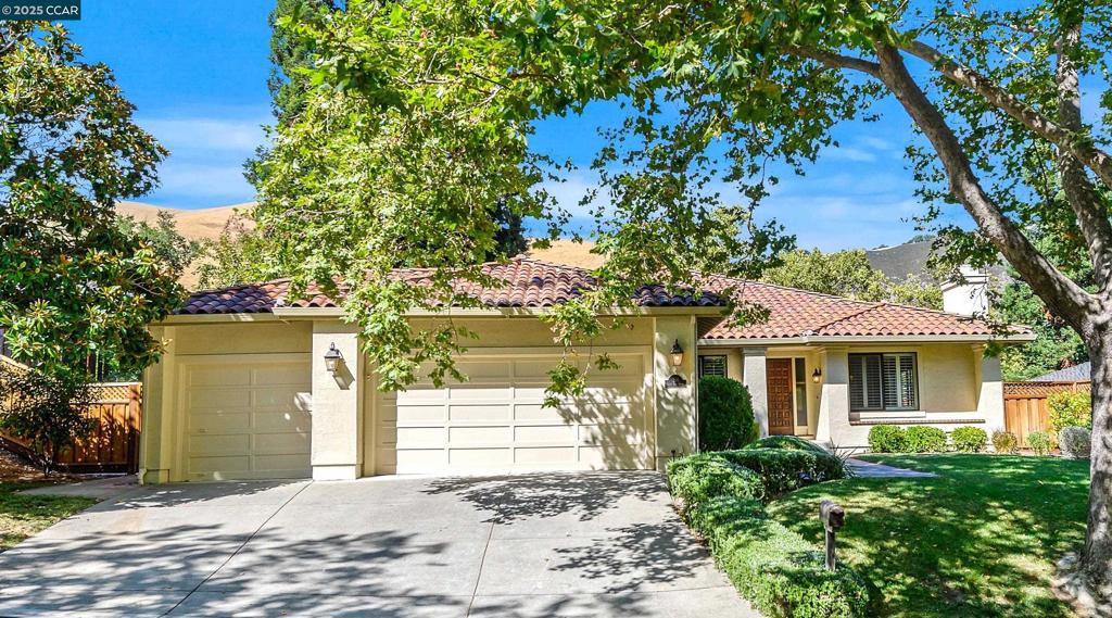 288 Live Oak Dr