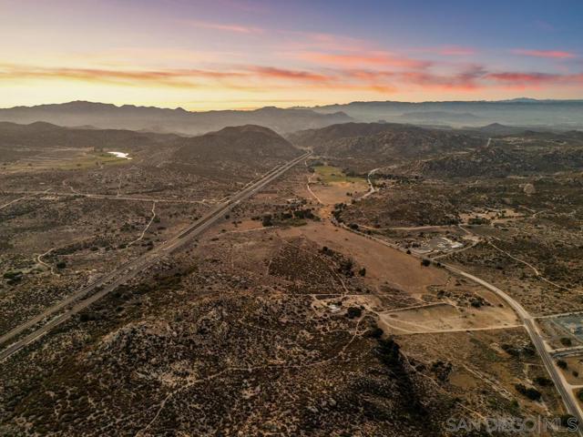 40760 Old Highway 80, Boulevard CA: https://media.crmls.org/mediaz/b75ae5f7-70e7-4cc3-9841-674e488f1625.jpg
