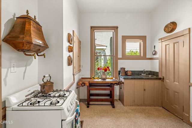 Detail Gallery Image 7 of 27 For 953 E Main St, Ventura,  CA 93001 - 2 Beds | 1 Baths