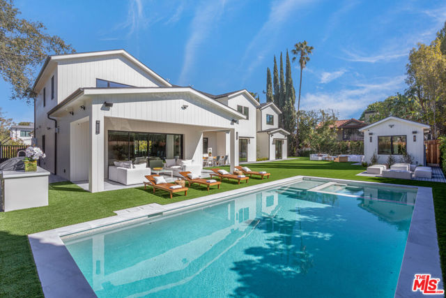 17228 Otsego Street, Encino CA: https://media.crmls.org/mediaz/b75b8a92-6b6e-47a4-bb79-230ec4e0f54f.jpg