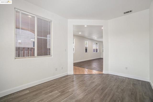 4112 Montgomery Hill Dr, Antioch CA: https://media.crmls.org/mediaz/b75c2abf-bdd2-455e-87ab-d25ef565dd08.jpg
