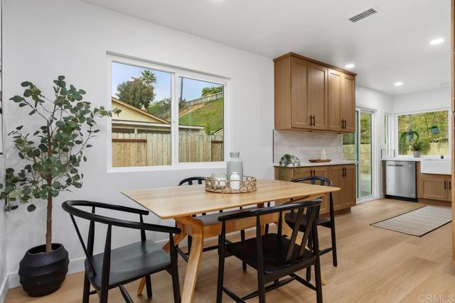 Detail Gallery Image 15 of 46 For 1356 Pleasant Hill St, Escondido,  CA 92026 - 3 Beds | 2 Baths