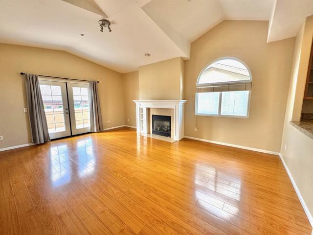 Detail Gallery Image 62 of 73 For 535 F Ave #4,  Coronado,  CA 92118 - 3 Beds | 2 Baths