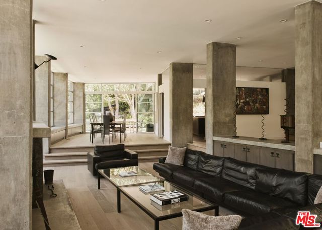 0 Willow Glen Road, Los Angeles CA: https://media.crmls.org/mediaz/b75ff134-a4e6-419e-802d-ed64ea9eebd6.jpg