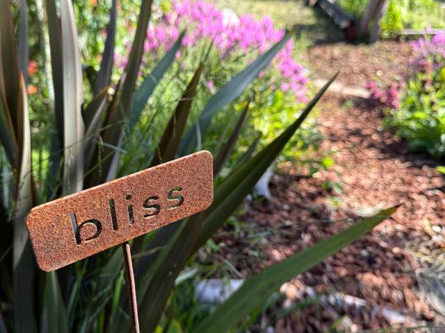 122 Strawberry Canyon Road,  CA: https://media.crmls.org/mediaz/b76024ab-9f8a-4db7-bdbe-5d2fb28121da.jpg