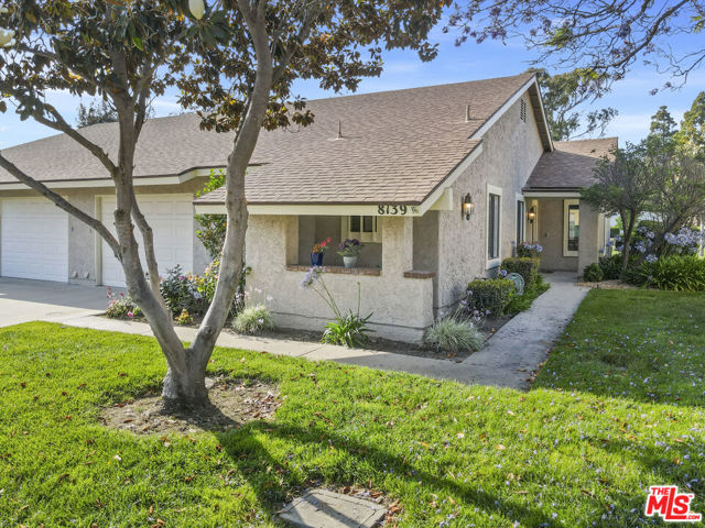 8139 Village 8 photo 1