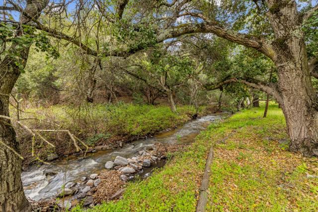28750 Underwood Road, Salinas CA: https://media.crmls.org/mediaz/b7612745-9dc0-43ec-980f-a585bf1bbb27.jpg