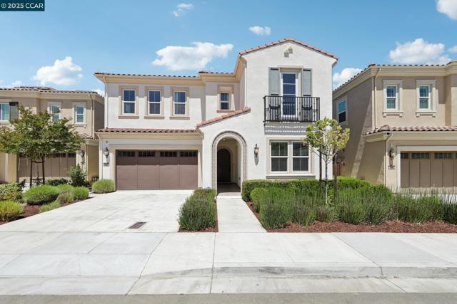 2909 Tulare Hills Dr, Dublin CA: https://media.crmls.org/mediaz/b762c83f-cdb7-46de-90dc-cd4248864b91.jpg