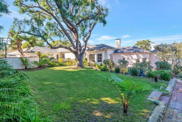 Image 4 of 11 For 1402 W Muirlands Dr