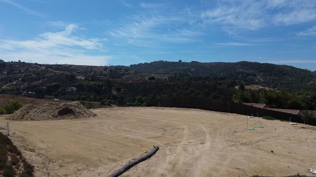 31445 Palos Verdes Drive, Escondido CA: https://media.crmls.org/mediaz/b763f808-9768-41ef-b3db-978a6dda64a6.jpg