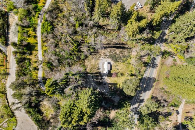 15995 Big Basin Way, Boulder Creek CA: https://media.crmls.org/mediaz/b766549c-ea95-487d-b00f-5481095671a0.jpg