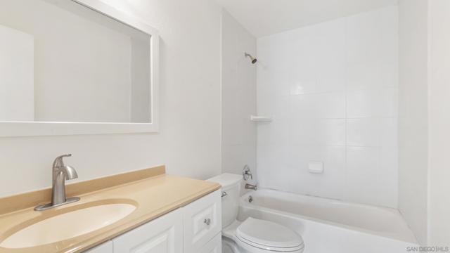 6780 Friars, San Diego CA: https://media.crmls.org/mediaz/b766c684-f185-40c8-8b1c-f9573ce19d19.jpg