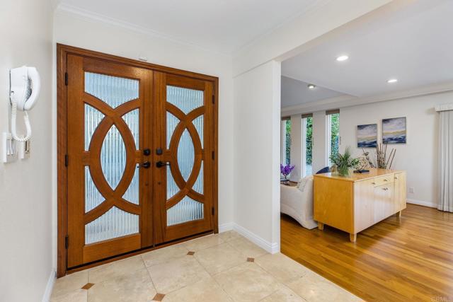 4400 Chaumont Road, Woodland Hills CA: https://media.crmls.org/mediaz/b766e3c6-03eb-4b12-852e-b43f2989b379.jpg