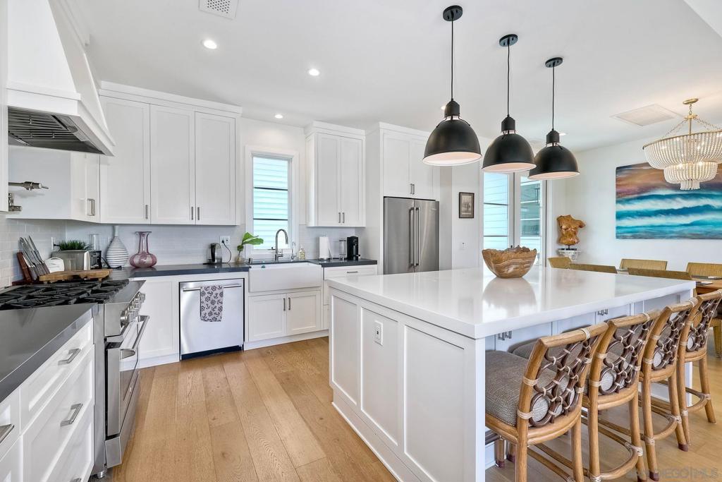 776 Silvergate Ave - photo 9