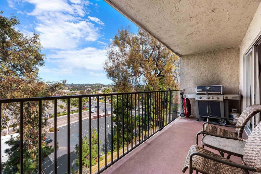 2336 Hosp Way - photo 4
