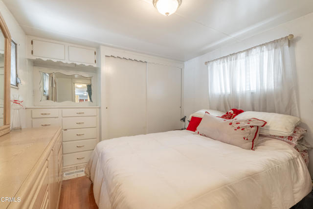 1075 Loma Drive, Ojai CA: https://media.crmls.org/mediaz/b767db9e-567d-4156-9edf-93f6faaa2d15.jpg
