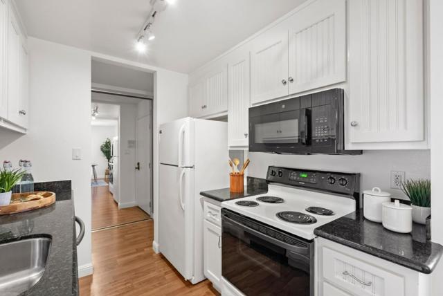 1701 San Carlos Avenue, San Carlos CA: https://media.crmls.org/mediaz/b7682214-4d8d-4ff0-a51d-7d9c0e6c962d.jpg