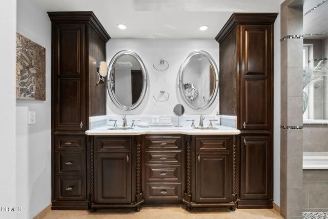 Detail Gallery Image 12 of 32 For 2112 Bermuda Dunes Pl, Oxnard,  CA 93036 - 3 Beds | 2/1 Baths