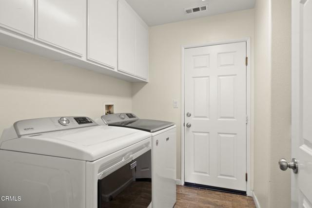 371 Huerta Street, Oxnard CA: https://media.crmls.org/mediaz/b76958ea-870d-4e3d-b2ab-50a94352cfb0.jpg