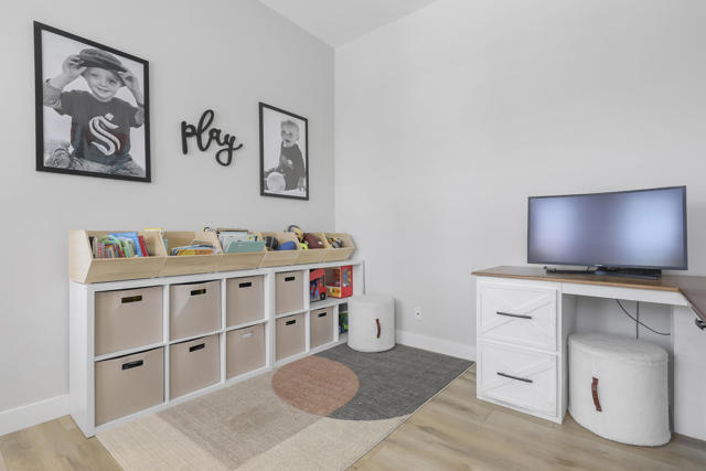 47875 Silverberry Street, La Quinta CA: https://media.crmls.org/mediaz/b7696302-413f-49f3-b18f-2cecfbce1330.jpg