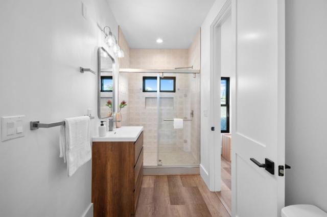 288 Clearpark Circle, San Jose CA: https://media.crmls.org/mediaz/b76974ab-acab-422f-9bd8-13f17bf41a0b.jpg