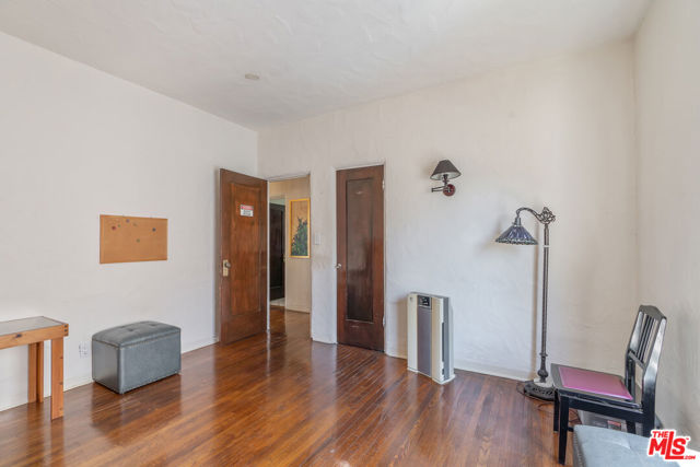 2310 Santa Anita Avenue, Altadena CA: https://media.crmls.org/mediaz/b76ac9b5-ad77-4afd-bb9c-f788a4d30bf5.jpg