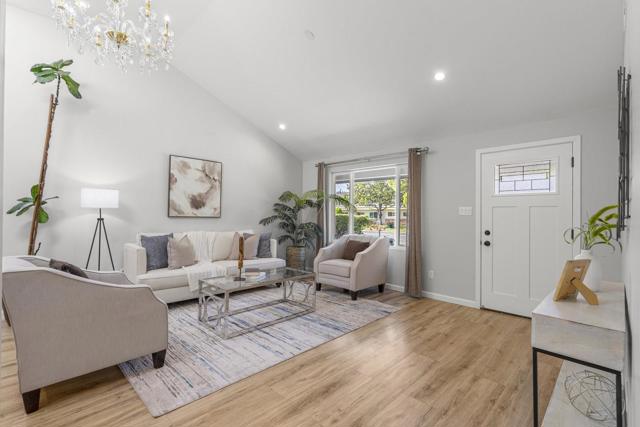 148 W Maude Avenue, Sunnyvale CA: https://media.crmls.org/mediaz/b76add71-38ac-4bbd-8ffa-54d52aaca7ef.jpg